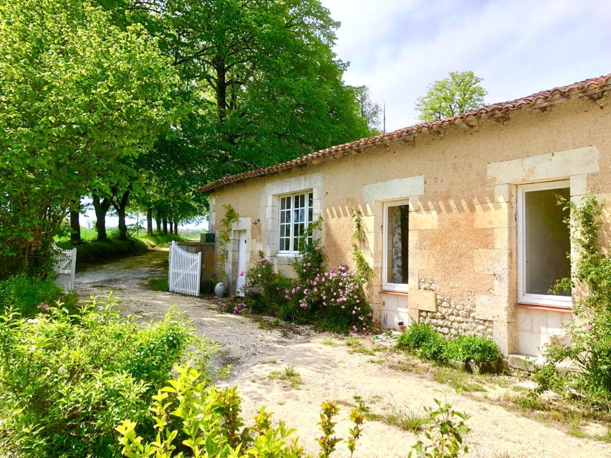 As Seen On A New Life In The Sun - Beautiful 3 Bedroom Cottage With Shared Pool Montboyer Exterior foto