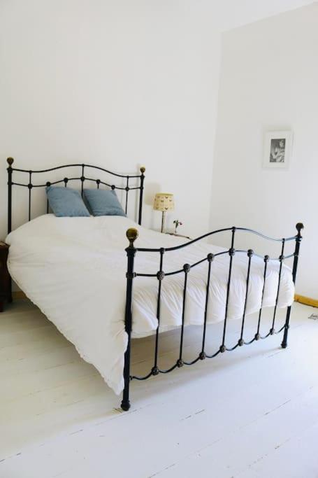 As Seen On A New Life In The Sun - Beautiful 3 Bedroom Cottage With Shared Pool Montboyer Exterior foto